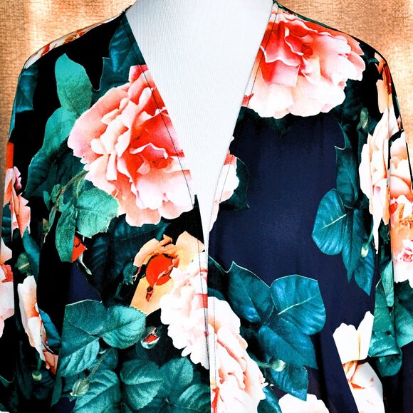 Summer & Rose Floral Kimono - NWOT! - Picture 2 of 5
